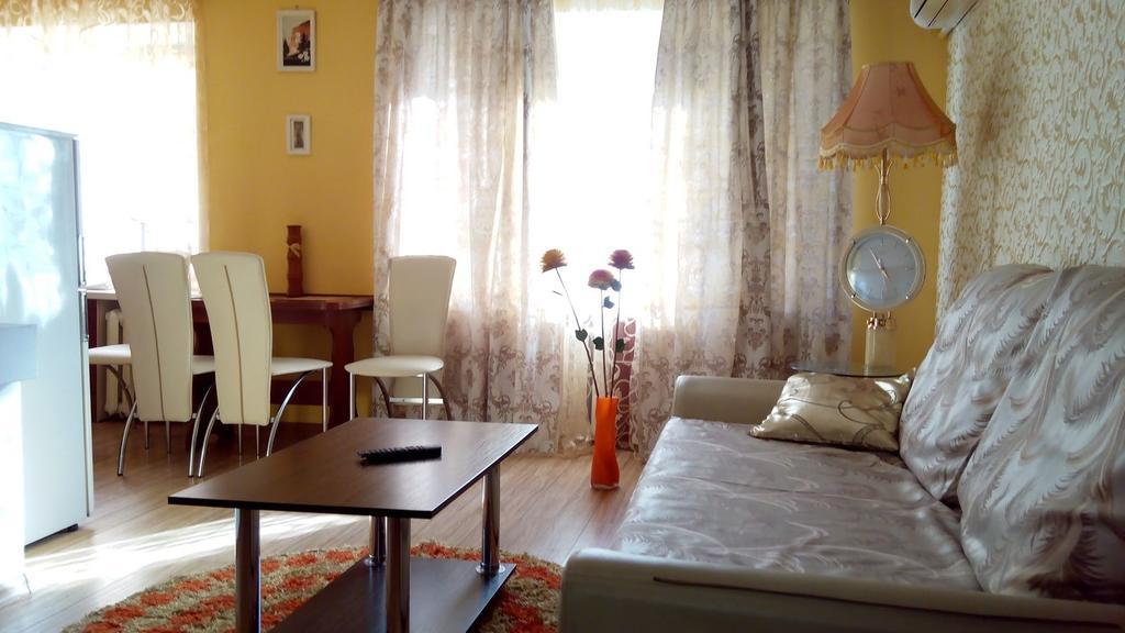 Zaporizhia Apartment Studio On Mayakovskogo Avenue מראה חיצוני תמונה